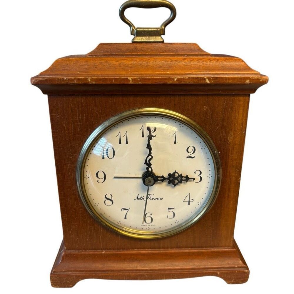 Seth Thomas Buckingham 2E Model SS10-AD Solid Mahogany Mantle Clock *Works*